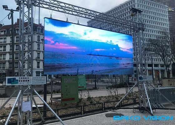 6500cd/Sqm Outdoor Rental LED Display Seamless Splicing P3.91mm BAKO Vision